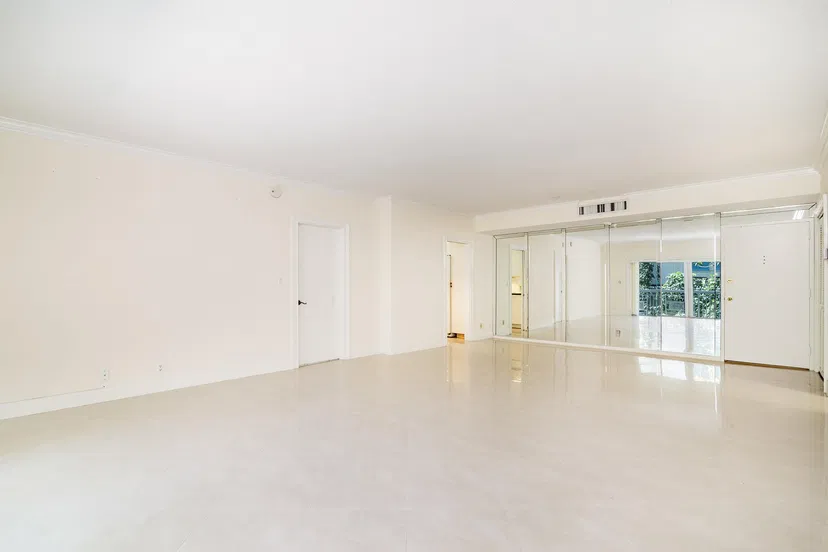 250 Bradley Place #207 — photo 4
