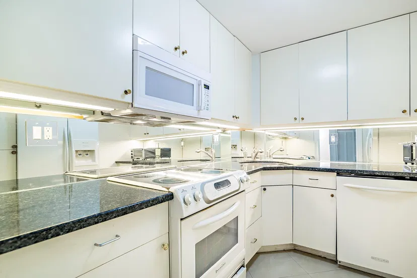 250 Bradley Place #207 — photo 5