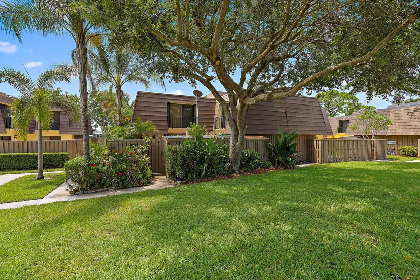 Sold Jun 2019 · 724 7th Court, Palm Beach Gardens