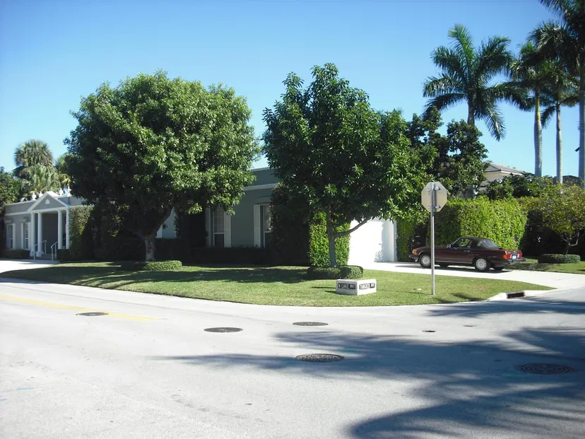 515 N Lake Way — photo 2