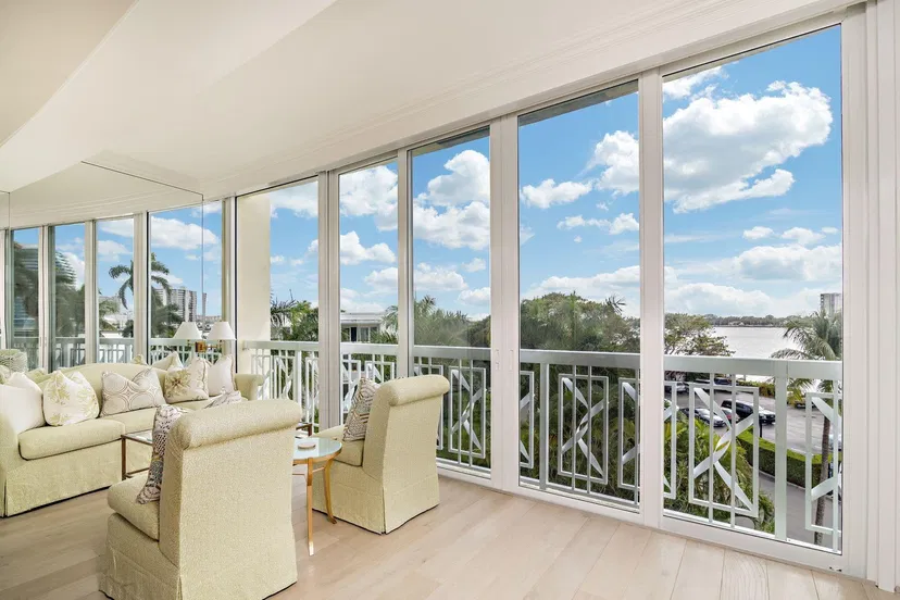 389 S Lake Drive #4b — photo 4