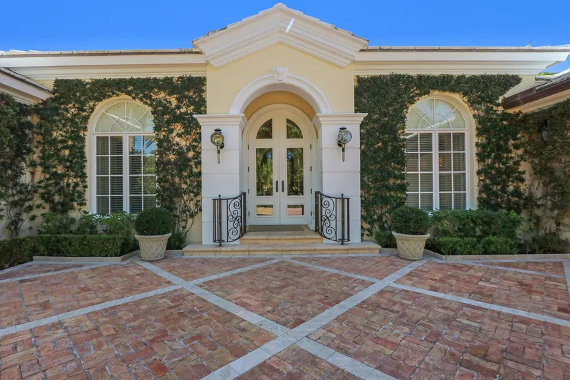 232 Sandpiper Drive — photo 2