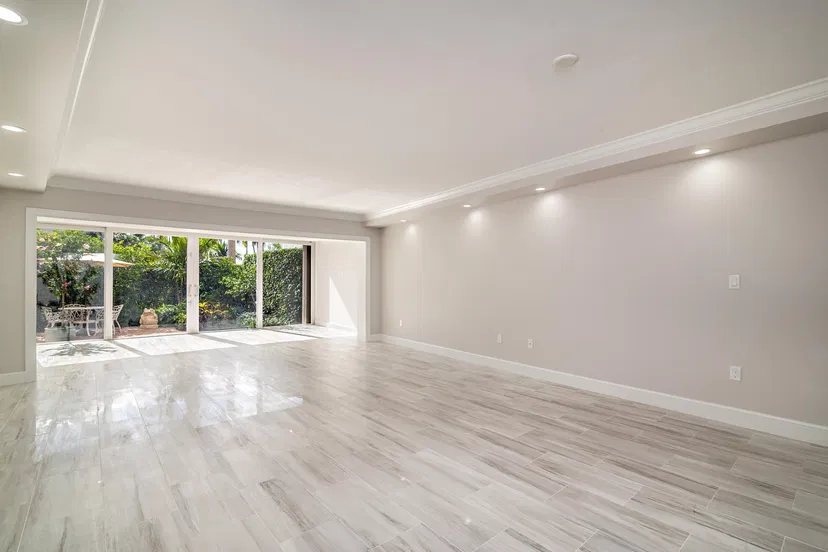 369 S Lake Drive #1f — photo 3