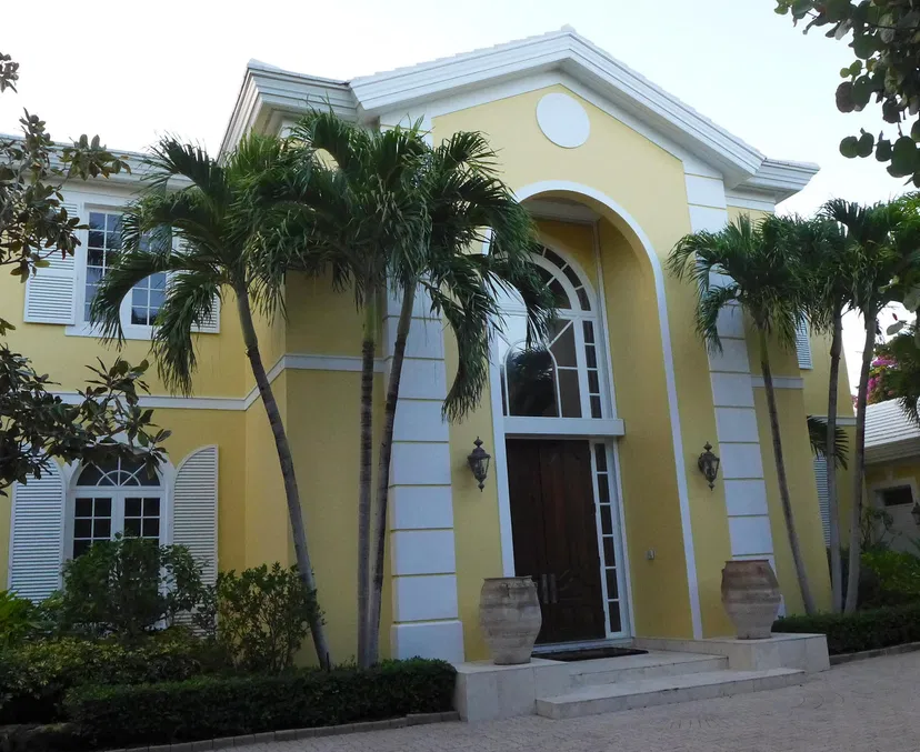 655 Island Drive — photo 2