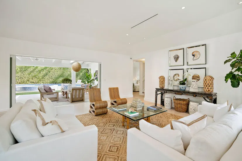 357 N Lake Way — photo 4