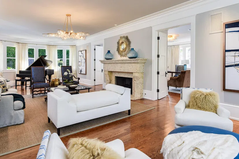 113 Clarke Avenue — photo 3