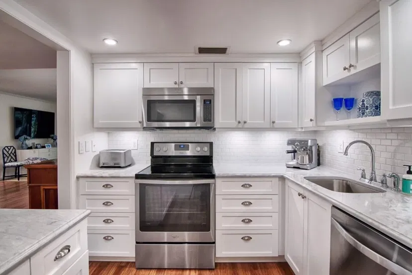 226 Brazilian Avenue #1b — photo 3