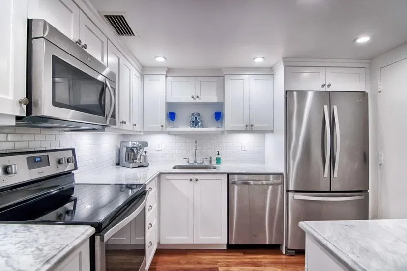 226 Brazilian Avenue #1b — photo 4