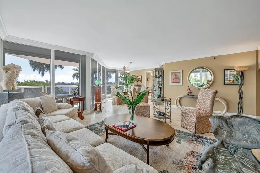 Sold Feb 2019 · 1617 N Flagler Drive 3b, West Palm Beach