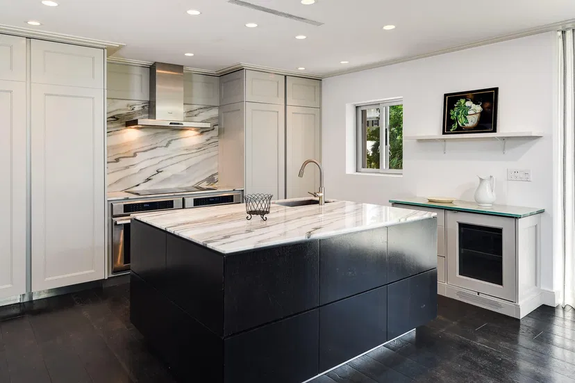 429 Australian Avenue #9 — photo 3