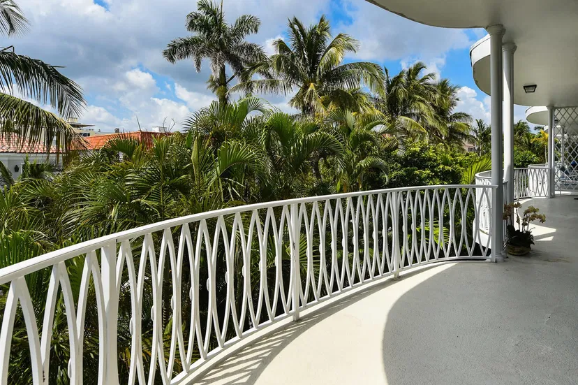 429 Australian Avenue #9 — photo 4