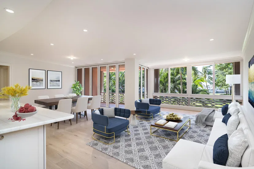 315 S Lake Drive #2b — photo 2