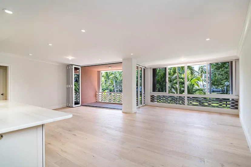 315 S Lake Drive #2b — photo 3