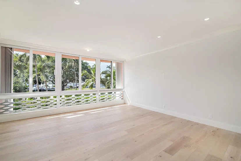 315 S Lake Drive #2b — photo 5