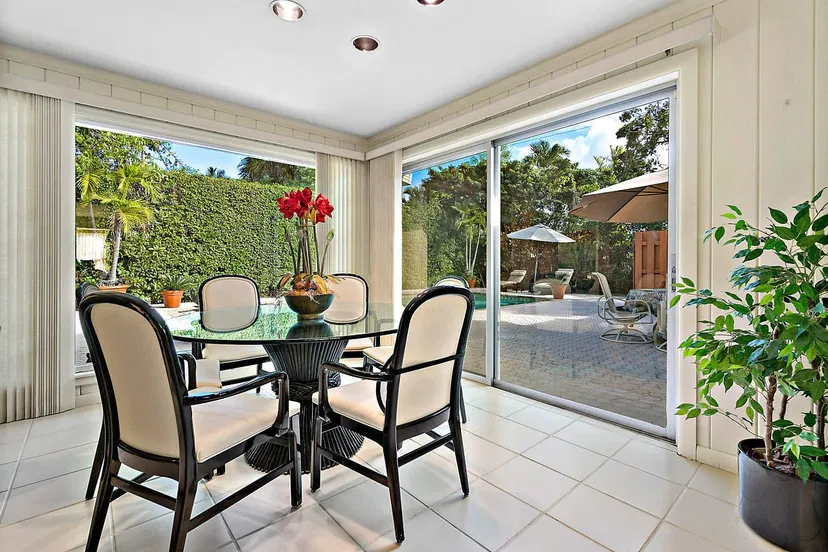 1585 N Lake Way — photo 4