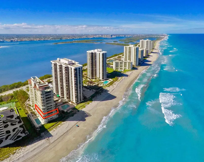 Sold May 2018 · 5310 N Ocean Drive 402, Singer Island
