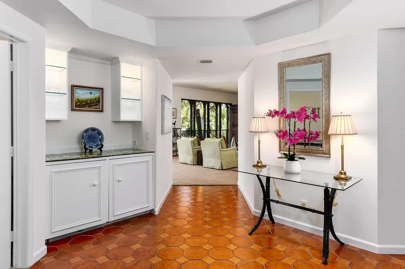 340 Brazilian Avenue #203-C — photo 3