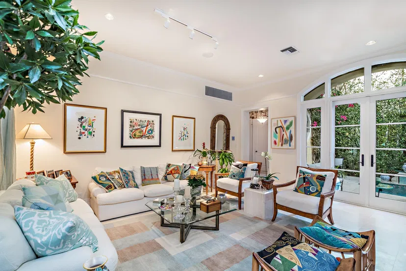 246 Seminole Avenue — photo 4