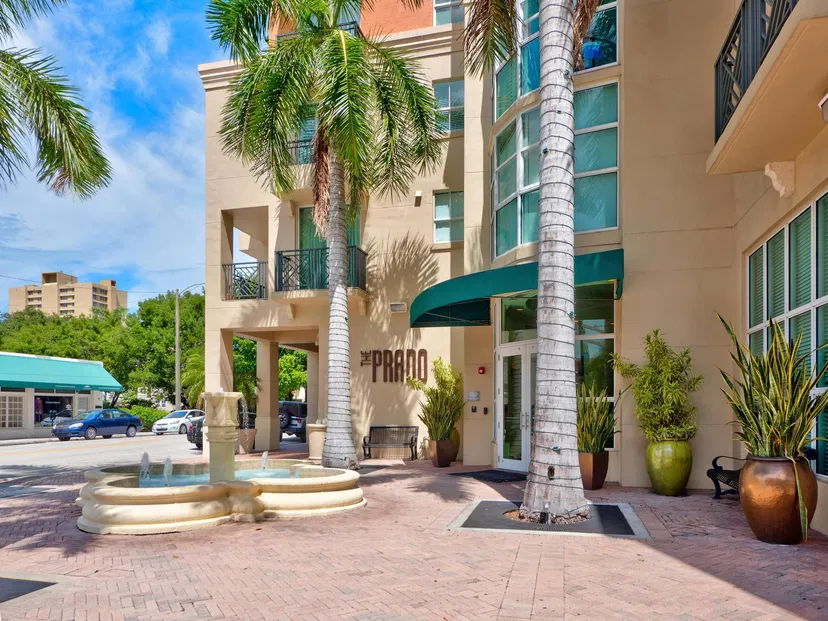 Sold Nov 2017 · 600 S Dixie Highway 459, West Palm Beach