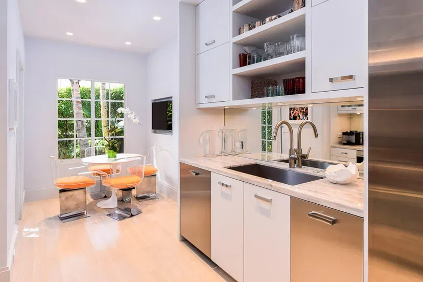 411 Australian Avenue #C — photo 3