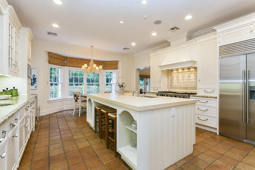208 Bahama Lane — photo 4