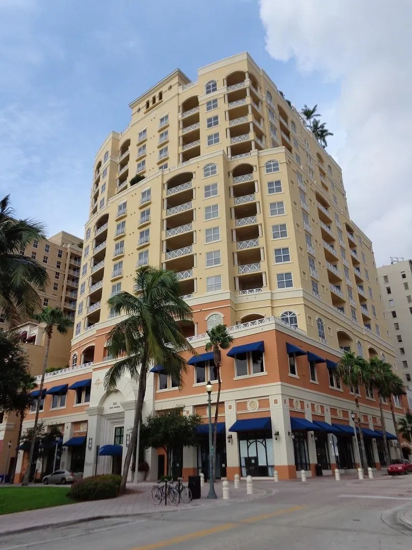 Sold Dec 2016 · 201 S Narcissus Avenue 1502, West Palm Beach