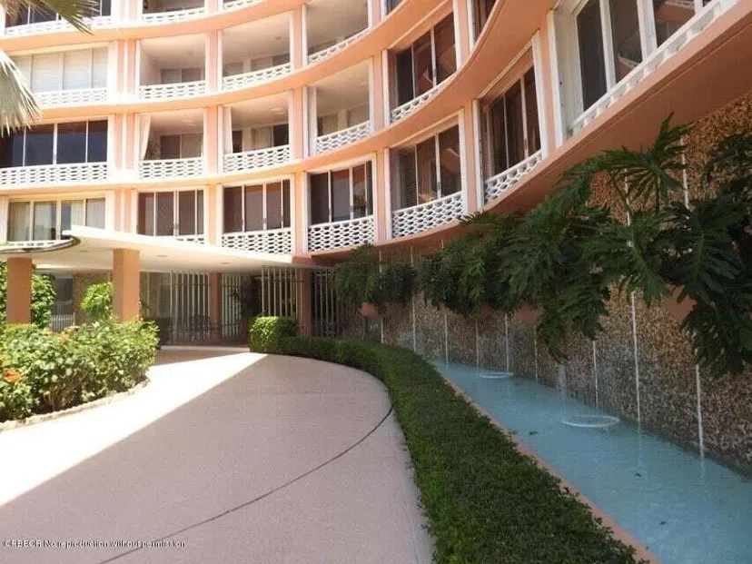 315 S Lake Drive #1d — photo 2