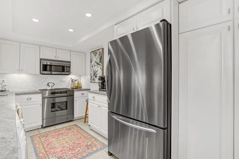 227 Brazilian Avenue #3g — photo 4