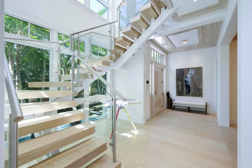 220 Brazilian Avenue #West Unit — photo 3