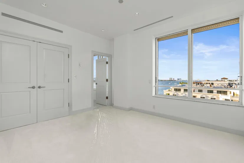 150 Bradley Place #604-D — photo 3