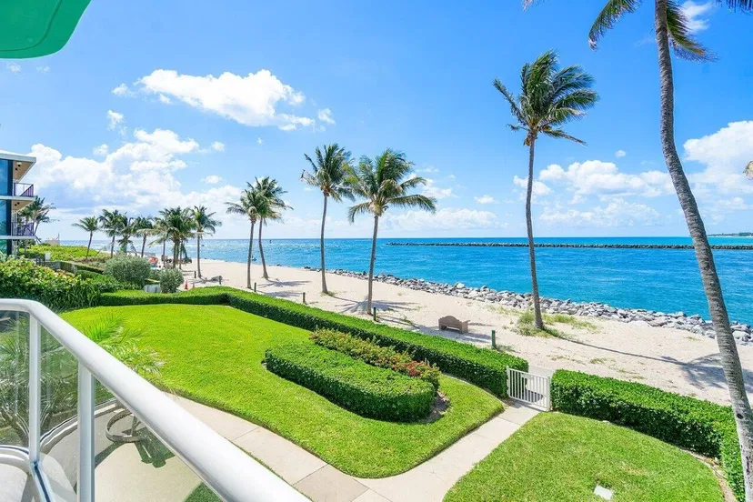 120 Inlet Way 204, Palm Beach Shores