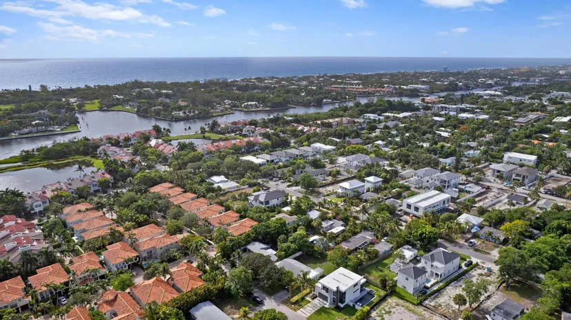 Sold Aug 2022 · 10 Eastview Avenue, Delray Beach