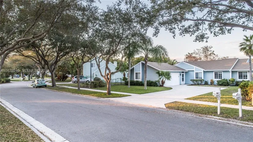 Sold May 2020 · 18286 Jupiter Landings Drive, Jupiter