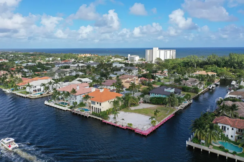 Sold Jun 2021 · 1004 Rhodes Villa Avenue, Delray Beach