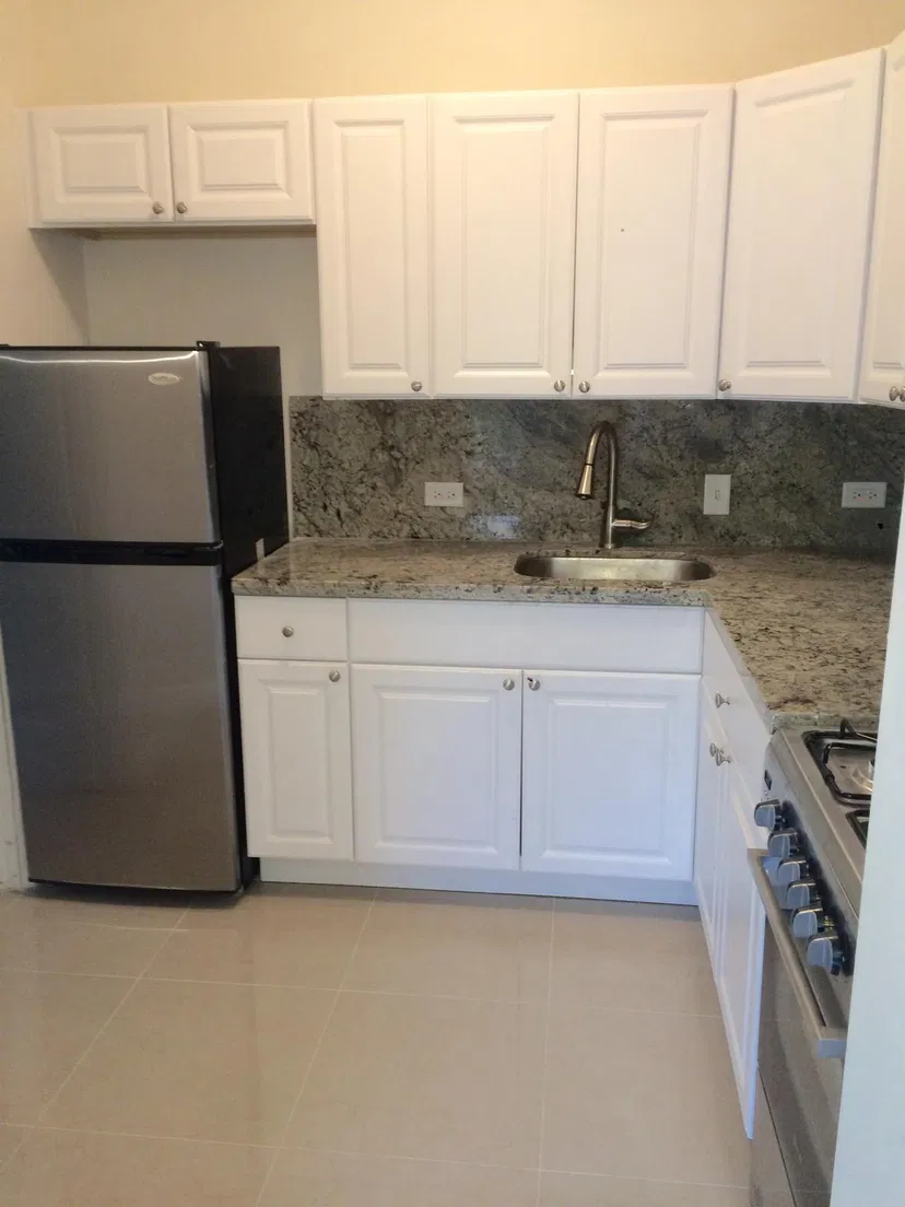 445 Brazilian Avenue #12 — photo 2
