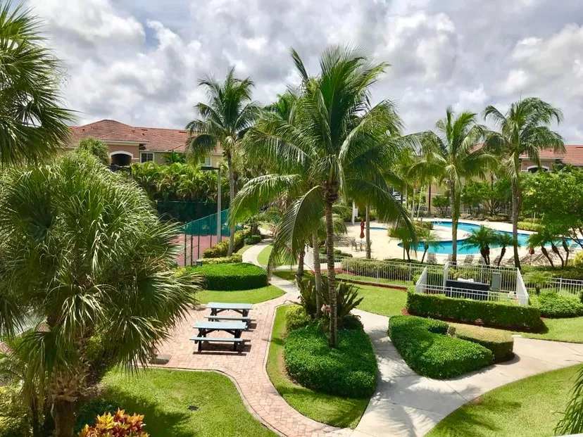 Sold Dec 2020 · 6510 Emerald Dunes Drive 307, West Palm Beach