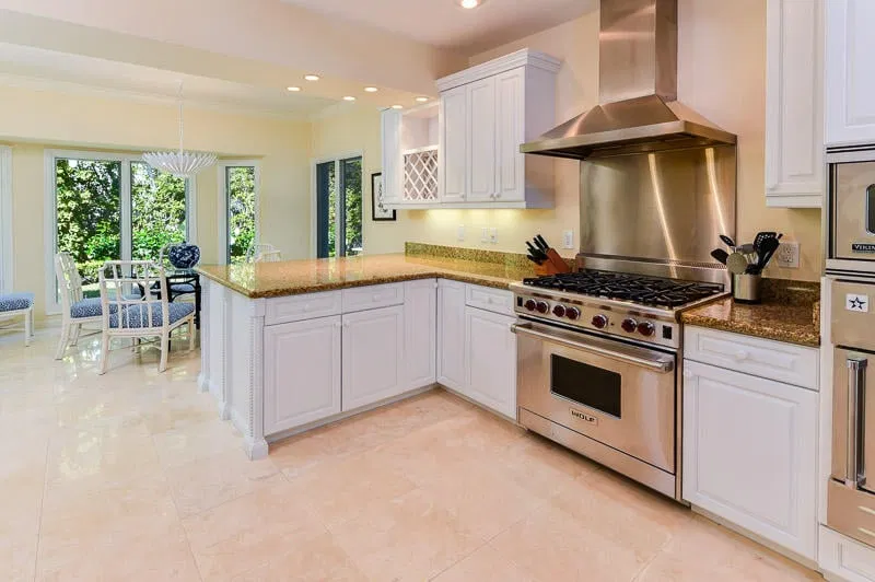 295 Bahama Lane — photo 5