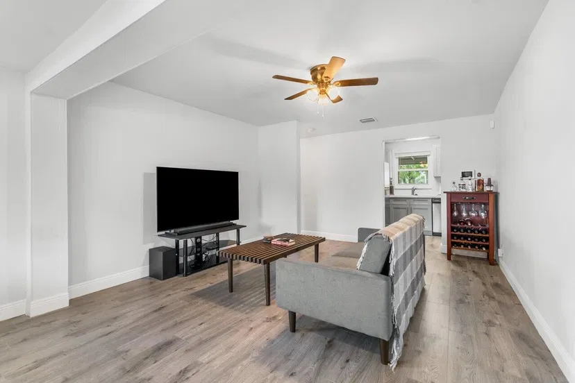 Sold Nov 2022 · 222 SW 14th Avenue, Delray Beach