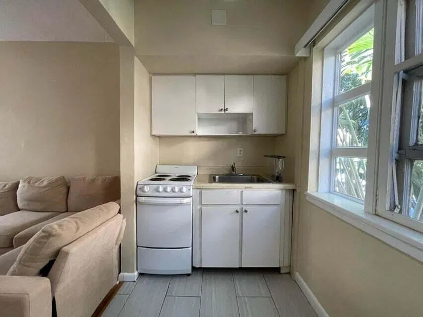 233 Royal Poinciana Way #6 — photo 4