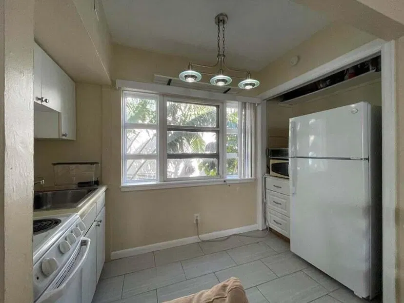 233 Royal Poinciana Way #6 — photo 5