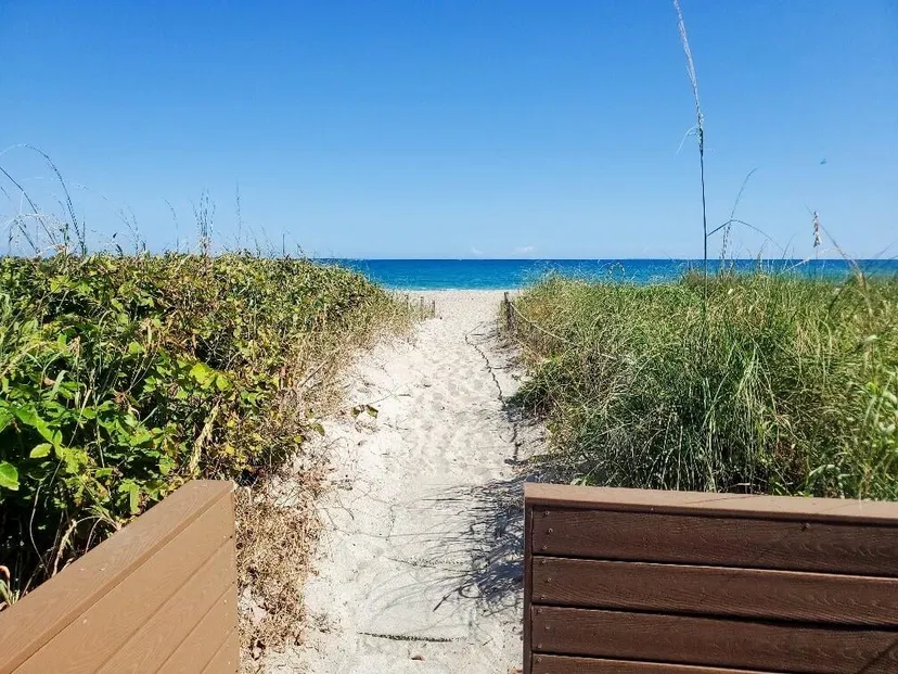 2565 S Ocean Boulevard #107 — photo 3