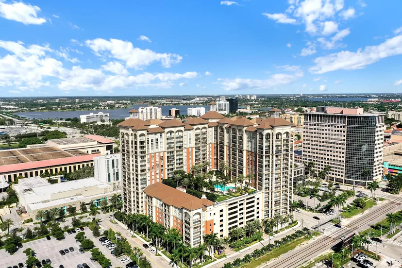 Sold Jun 2024 · 550 Okeechobee Boulevard Lph-06, West Palm Beach