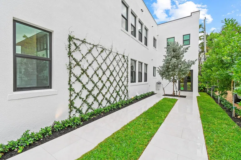 226 Oleander Avenue #3 — photo 3