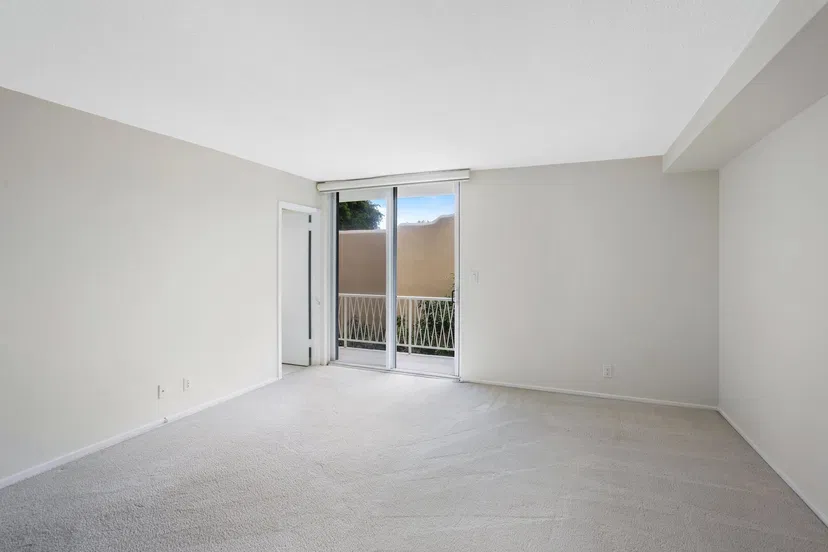170 Chilean Avenue #3-A — photo 3