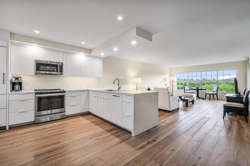 2195 Ibis Isle Road #6 — photo 3