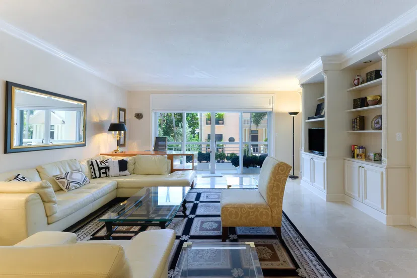250 Bradley Place #210 — photo 3