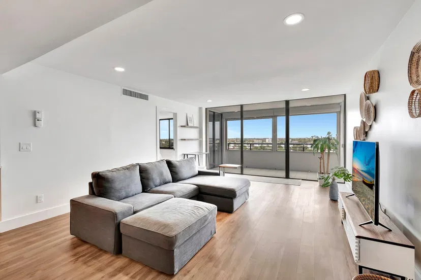 3589 S Ocean Boulevard #909 — photo 3