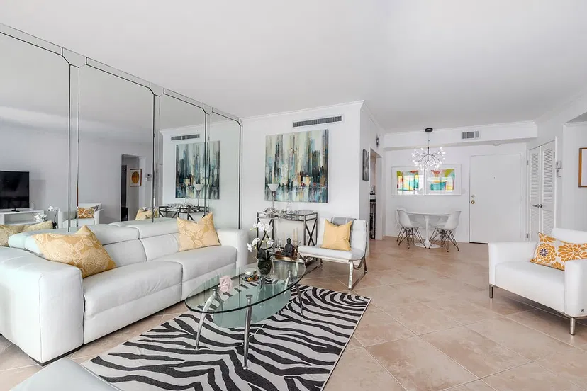 250 Bradley Place #301 — photo 4