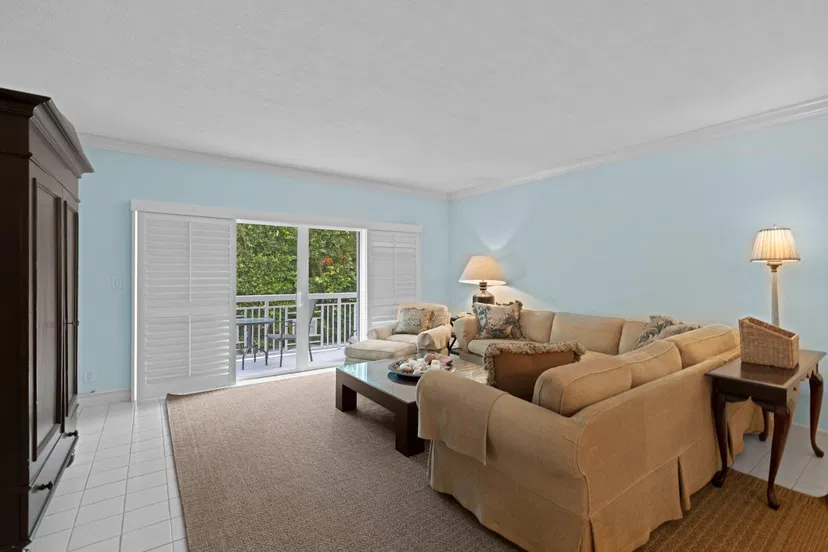 250 Bradley Place ##204 — photo 3