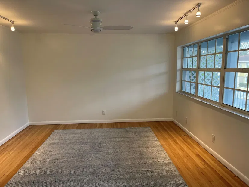 234 Oleander Avenue #5 — photo 2